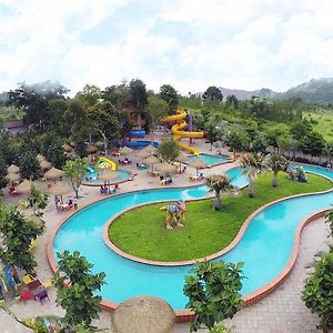 Khao Yai Fantasy Resort